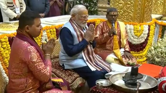PM-Modi-in-Somnath-Mandir.jpg