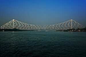 Kolkata Earthquake: 5.4 Magnitude Tremor Jolts City, Residents Rush Outdoors; Epicenter in Bangladesh Kolkata Earthquake: 5.4 Magnitude Tremor Jolts City, Residents Rush Outdoors; Epicenter in Bangladesh