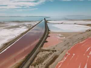 Great Salt Lake Surprise: Scientists Discover Massive Freshwater Reservoir Beneath Salty Waters