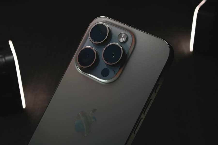 Apple Expands Artificial Intelligence Features Across Its Devices