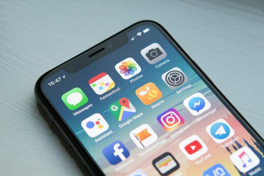 iOS 26.4 Update Released: 8 New Emojis & Game-Changing Features for iPhone Users