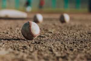 MLB Preps for Rivalry Intensity: Yankees-Red Sox and Dodgers-Giants Take Center Stage